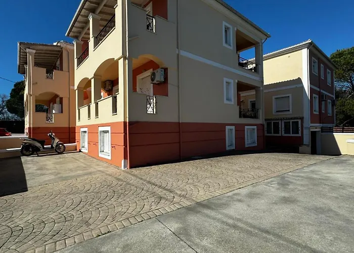 Dimitris House
