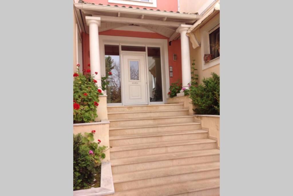 Dimitris House * Alepou